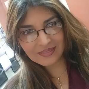 Meet your Posher, Daniela